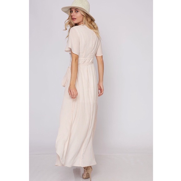 $ FIRM 🌷Ivory & Blush Wrap Maxi Dress - Picture 2 of 7